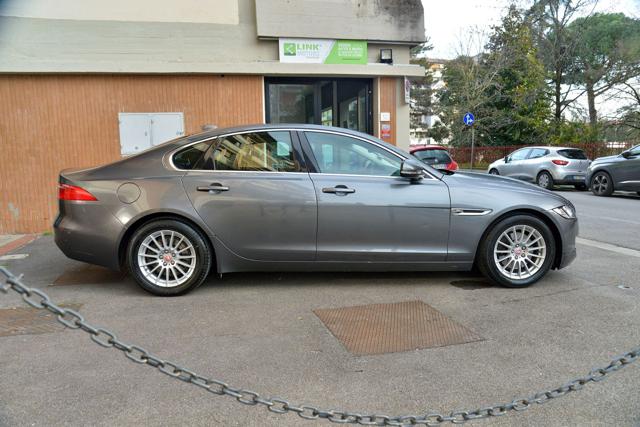 JAGUAR XF usata, con Cruise Control