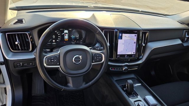 VOLVO XC60 usata, con Volante in pelle