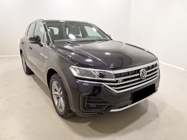 VOLKSWAGEN Touareg usata, con Autoradio