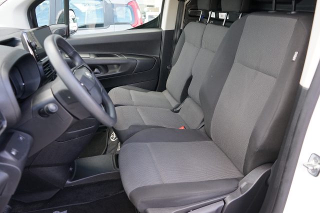 TOYOTA Proace City usata, con Fari LED
