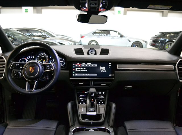 PORSCHE Cayenne usata, con Cerchi in lega