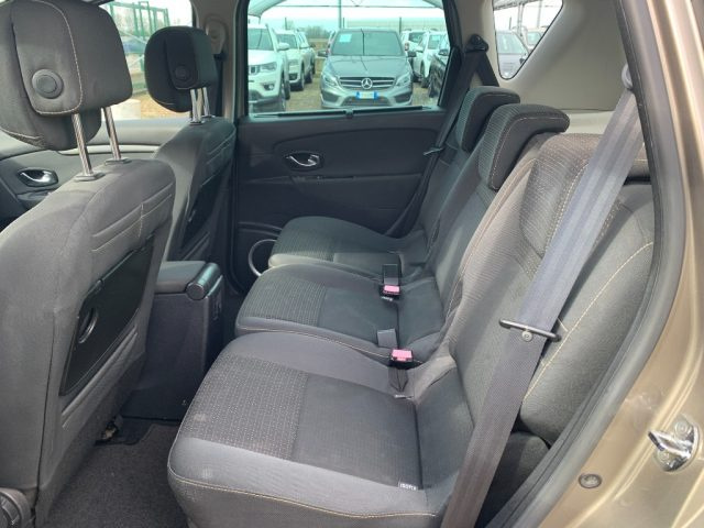 RENAULT Scenic usata, con Cronologia tagliandi