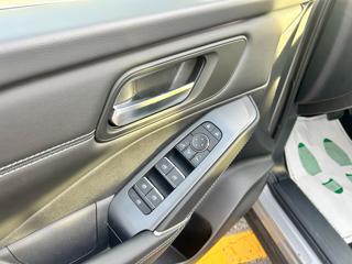 NISSAN Qashqai usata, con Autoradio