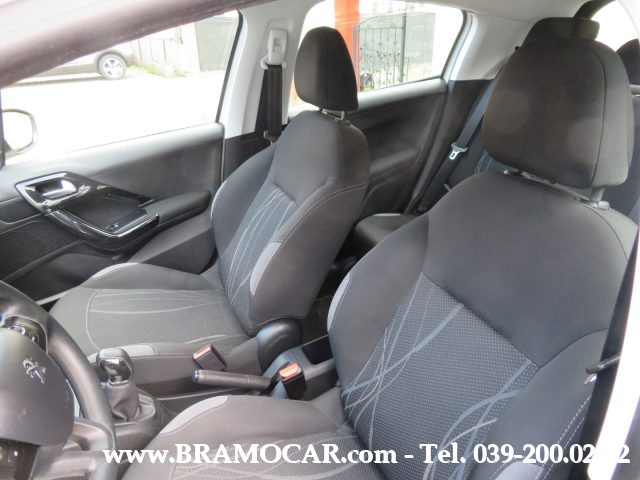 PEUGEOT 208 usata, con Bluetooth
