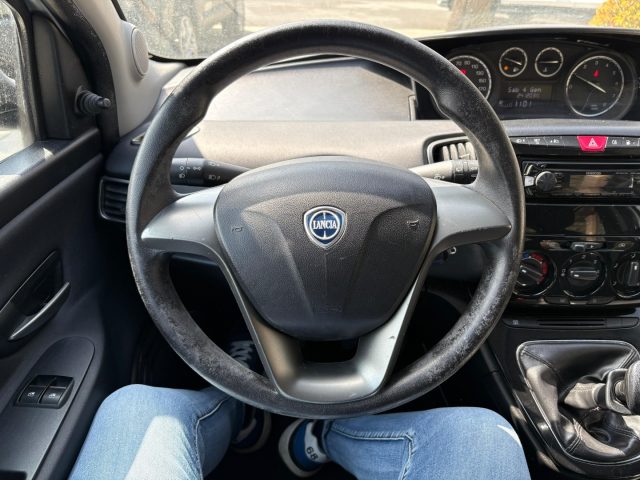 LANCIA Ypsilon usata, con ESP