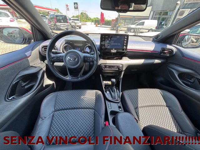 TOYOTA Yaris usata, con Park Distance Control