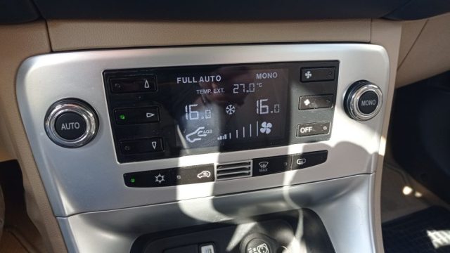 LANCIA Delta usata, con Controllo automatico clima