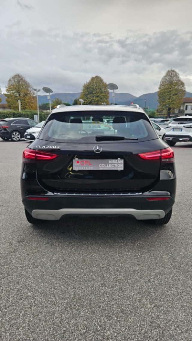 MERCEDES-BENZ GLA 200 usata, con Autoradio