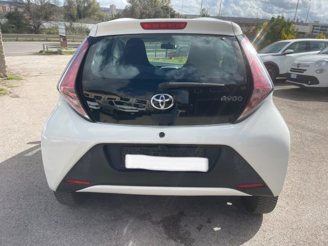 TOYOTA Aygo usata 6