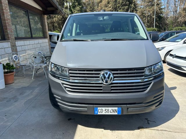 VOLKSWAGEN Caravelle usata, con Airbag