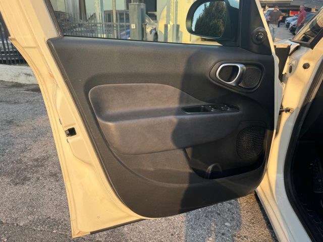 FIAT 500L usata, con USB