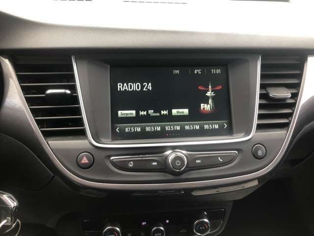 OPEL Crossland X usata, con Climatizzatore