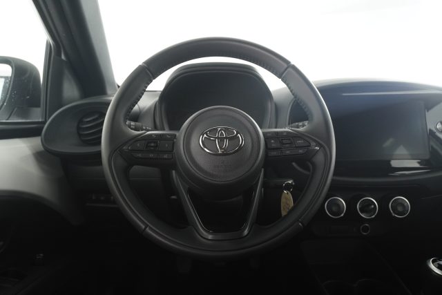 TOYOTA Aygo X usata 5