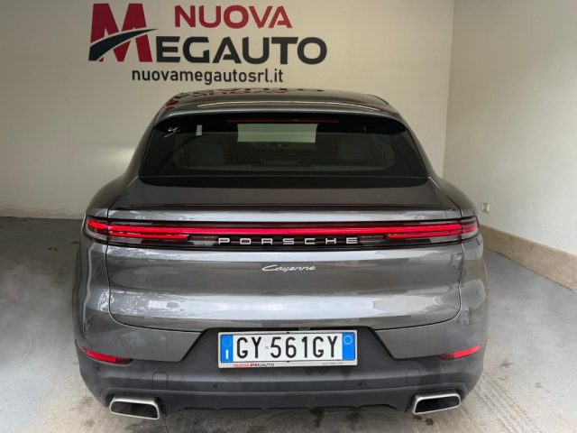 PORSCHE Cayenne usata, con Autoradio