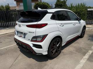 HYUNDAI Kona usata, con Airbag