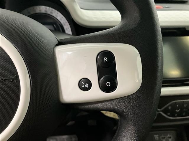RENAULT Twingo usata 17