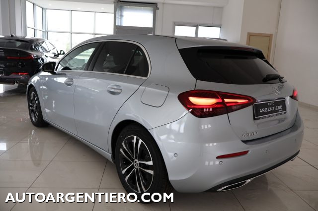 MERCEDES-BENZ A 180 usata, con Alzacristalli elettrici