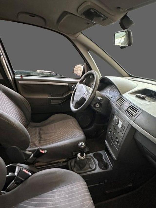 OPEL Meriva usata, con Airbag