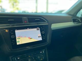 VOLKSWAGEN Tiguan usata, con Bracciolo