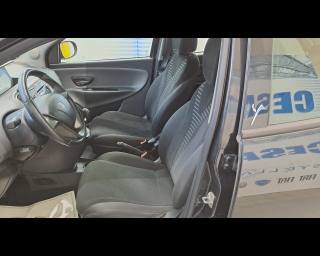 LANCIA Ypsilon usata, con Supporto lombare