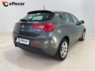 ALFA ROMEO Giulietta usata, con Autoradio