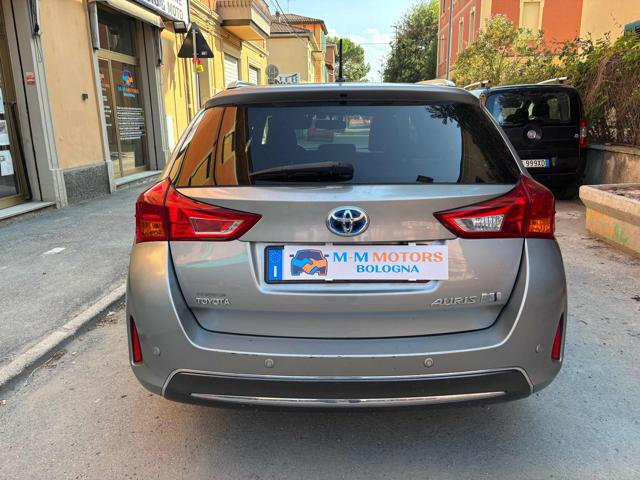 TOYOTA Auris Touring Sports usata, con Autoradio