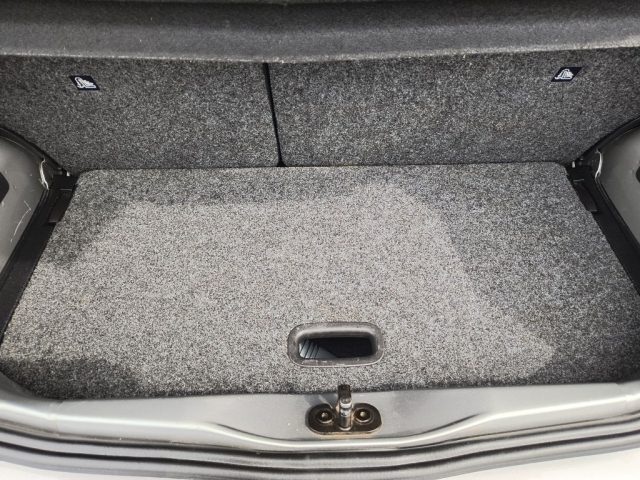 VOLKSWAGEN e-up! usata, con Telecamera per parcheggio assistito