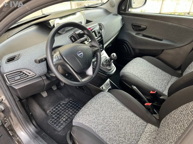 LANCIA Ypsilon usata 13