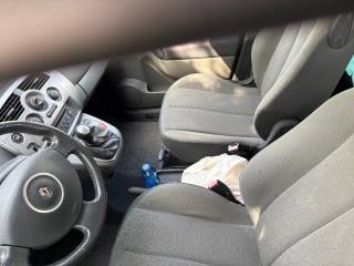 RENAULT Grand Scenic usata, con Airbag laterali