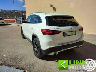 MERCEDES-BENZ GLA 200 usata, con Alzacristalli elettrici