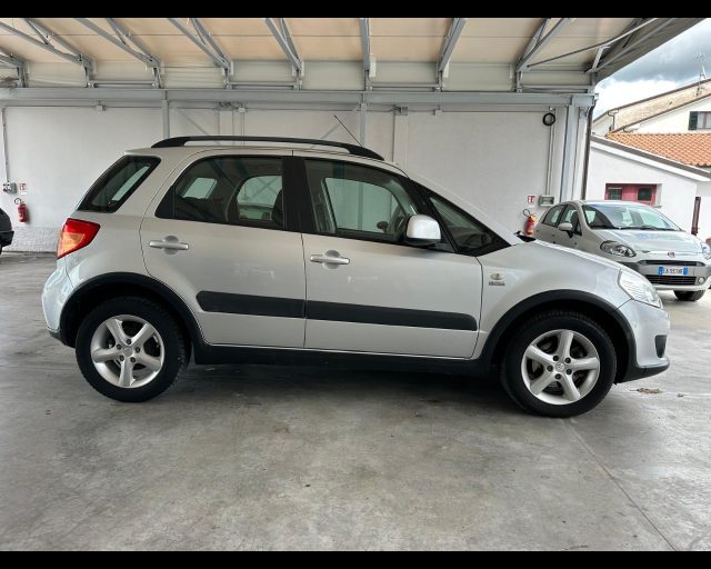 SUZUKI SX4 usata, con Autoradio