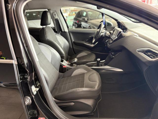 PEUGEOT 2008 usata, con Touch screen