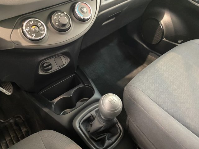 TOYOTA Yaris usata, con Fendinebbia