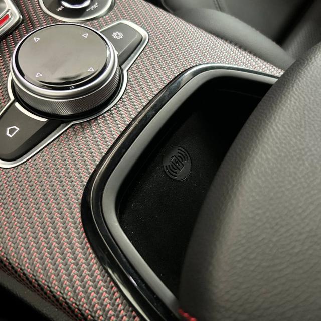 ALFA ROMEO Stelvio usata, con Sedile posteriore sdoppiato