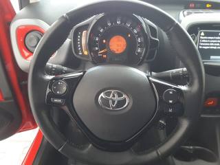 TOYOTA Aygo usata, con Controllo automatico clima