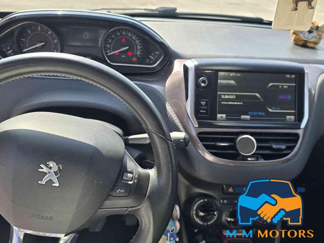 PEUGEOT 2008 usata, con Autoradio