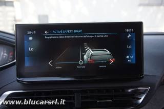 PEUGEOT 5008 usata, con Sensori di parcheggio posteriori