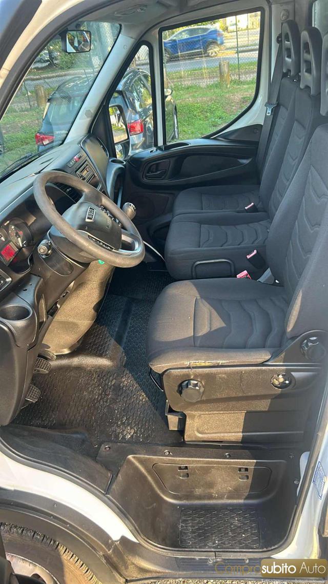 IVECO Daily usata 8