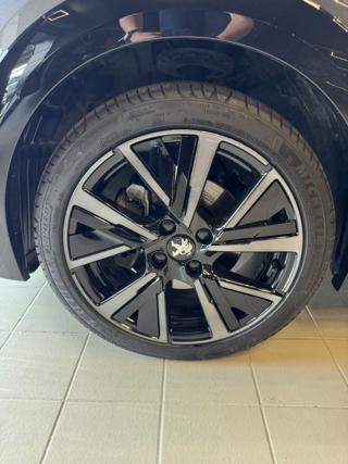 PEUGEOT 208 usata, con Alzacristalli elettrici