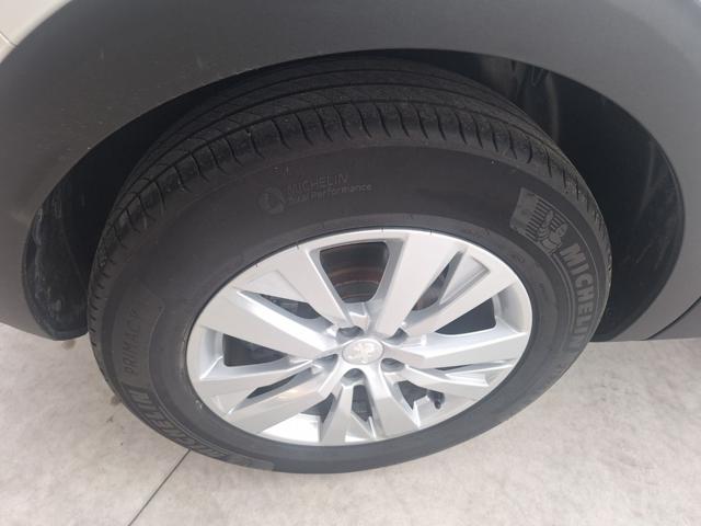PEUGEOT 3008 usata, con Autoradio