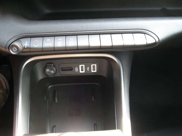 JEEP Avenger usata, con Sedile posteriore sdoppiato