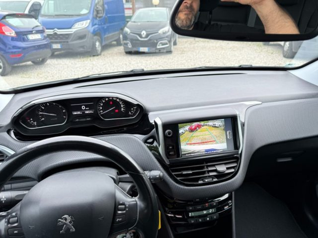 PEUGEOT 208 usata, con Airbag testa