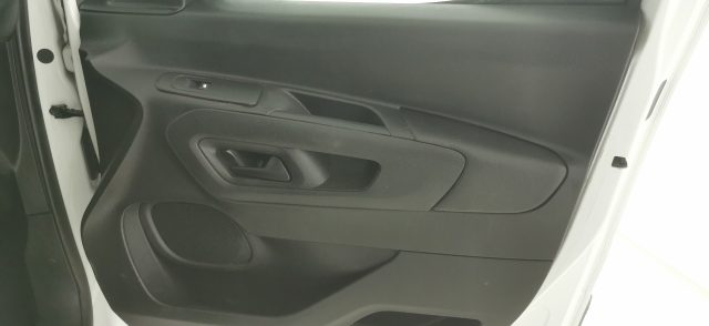 OPEL Combo usata 32