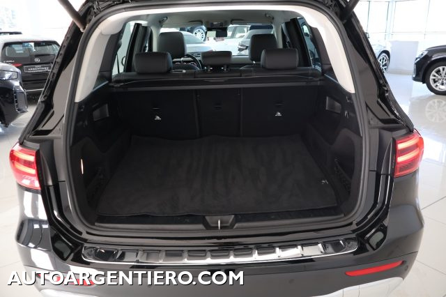MERCEDES-BENZ GLB 180 usata, con Fari direzionali