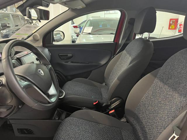 LANCIA Ypsilon usata, con Sedile posteriore sdoppiato