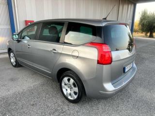 PEUGEOT 5008 usata, con Climatizzatore
