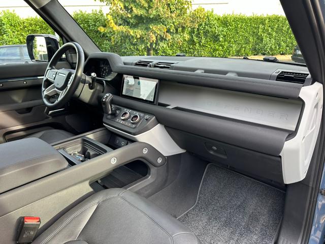 LAND ROVER Defender usata, con Trazione integrale