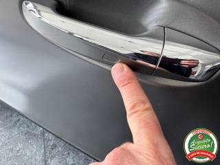 MERCEDES-BENZ GLA 200 usata, con Volante in pelle
