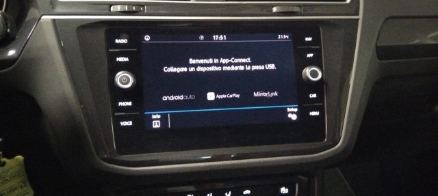 VOLKSWAGEN Tiguan usata, con Sensori di parcheggio posteriori