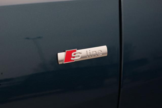 AUDI Q8 usata, con Freno di stazionamento elettrico